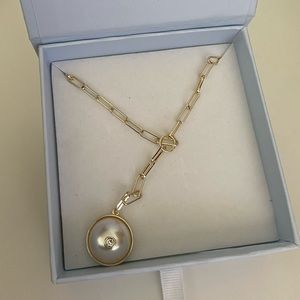 Gorgeous NIB Nicola Bathie pearl necklace